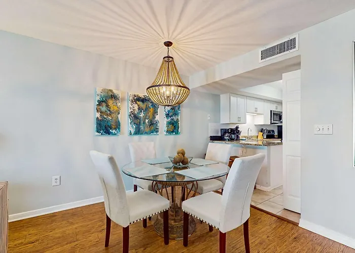 Holiday home Beachfront With Private Balcony Outdoor Pool Direct Access & Views Gulf Shores