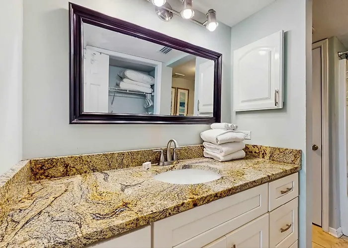 Beachfront With Private Balcony Outdoor Pool Direct Access & Views * Gulf Shores